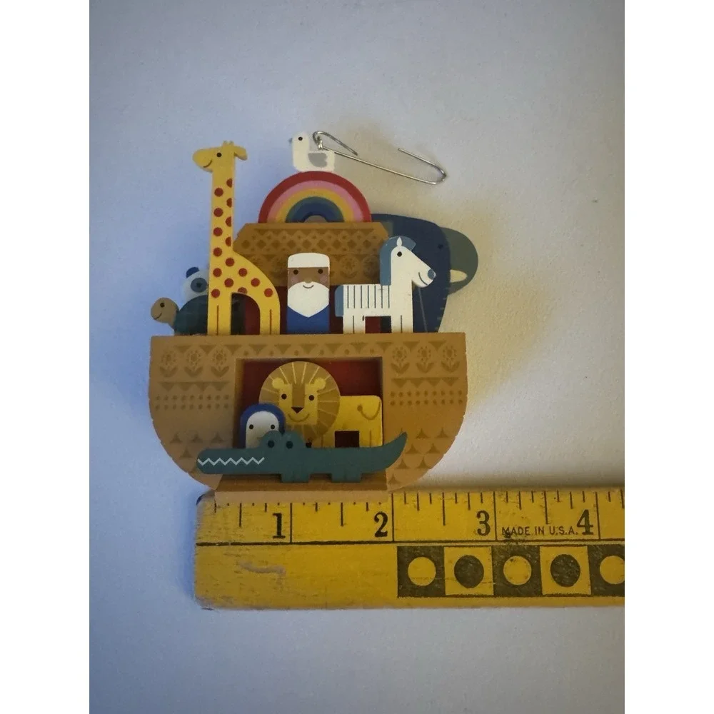 Hallmark Keepsake Noah's Ark Christmas‎ Ornament - 2011